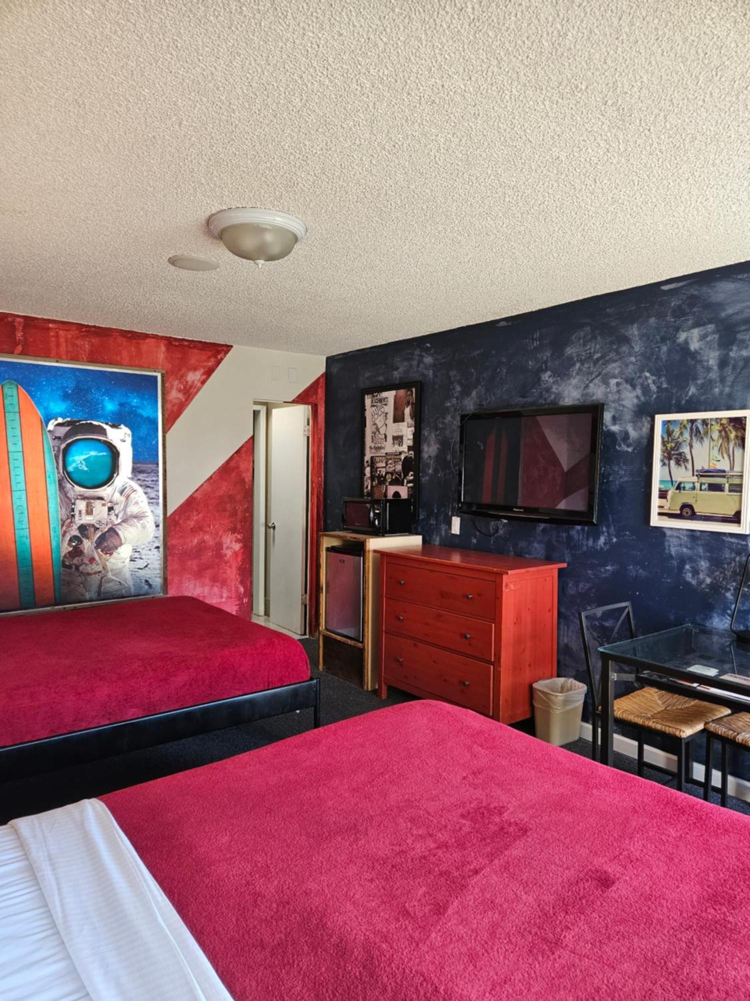 Huntington Surf Inn ฮันติงตันบีช ภายนอก รูปภาพ